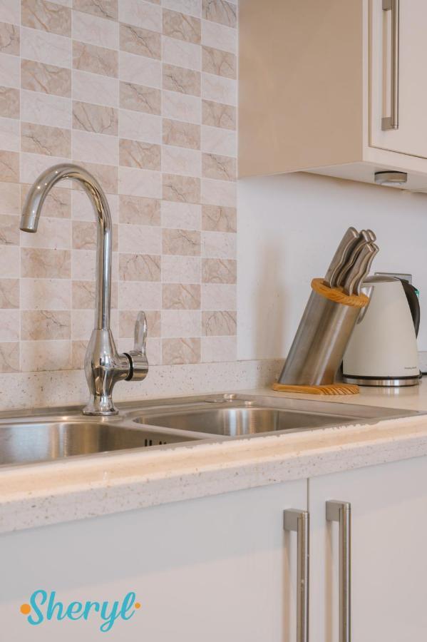 The Flat 2 By Sheryl - Stone Throw To Northampton Gen Hosp & Town Centre Apartment Bagian luar foto