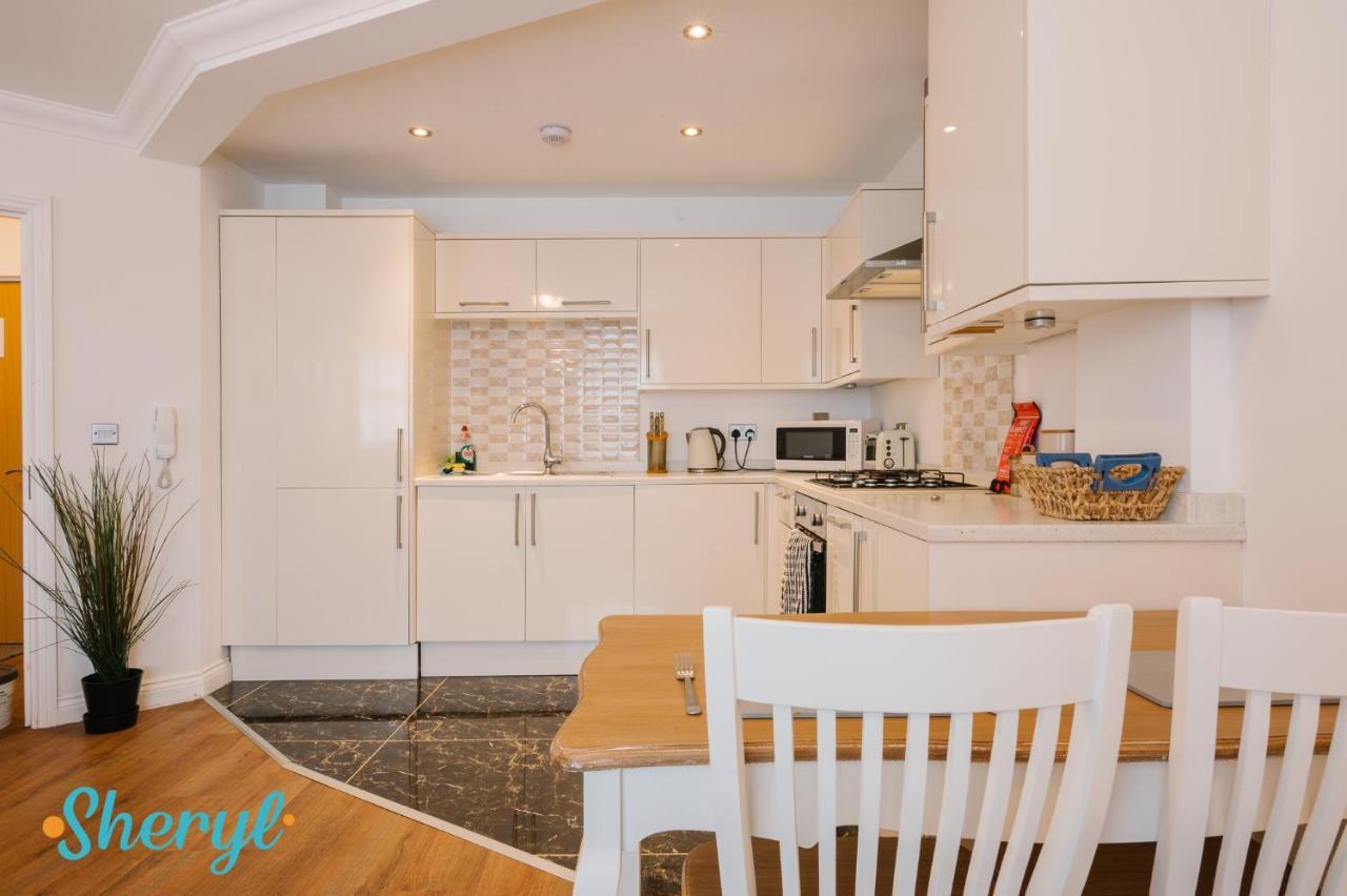 The Flat 2 By Sheryl - Stone Throw To Northampton Gen Hosp & Town Centre Apartment Bagian luar foto